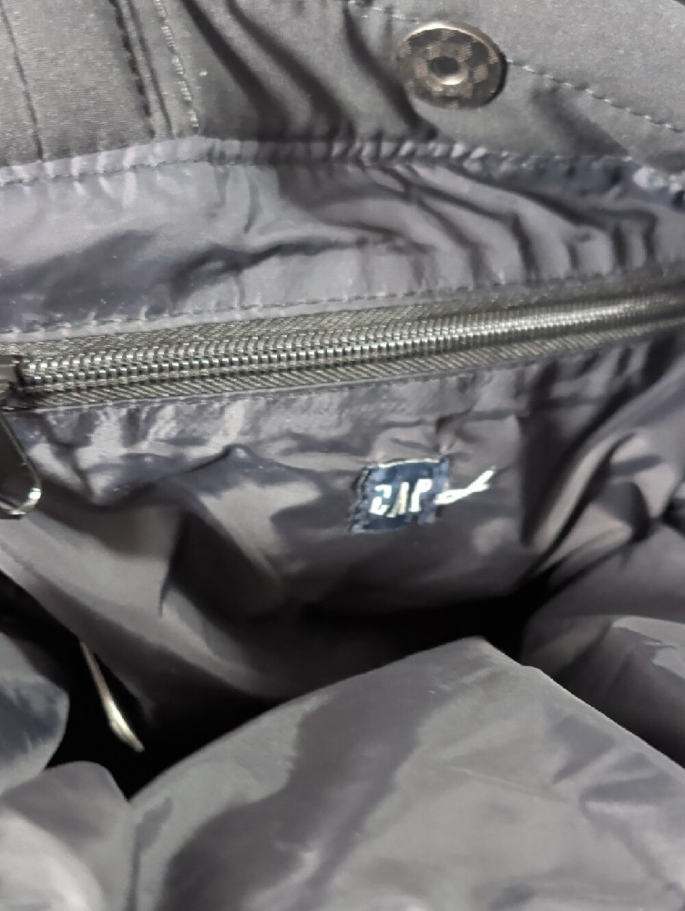GAP Black Quilted Crossbody Tote - Picture 7 of 9